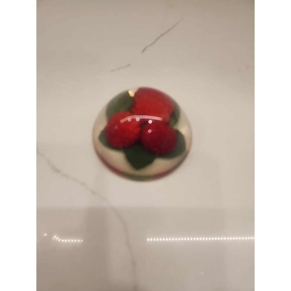 Vintage Domed Clear Acrylic Lucite And Red Raspberry Fruit Paperweight 3 Inches - Picture 3 of 7